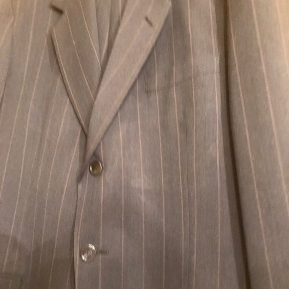 Oscar de la Renta wool suit. Navy. 42R - Picture 8 of 12